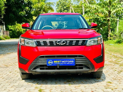Used 2019 Mahindra XUV300 1.5 W6 [2019-2020] for sale at Rs. 8,99,000 in Ahmedab