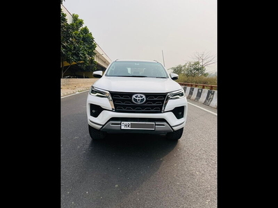Used 2023 Toyota Fortuner 4X2 AT 2.8 Diesel for sale at Rs. 42,50,000 in Delhi