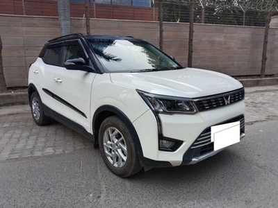 2022 Mahindra XUV300 W8 Diesel Sunroof BSVI