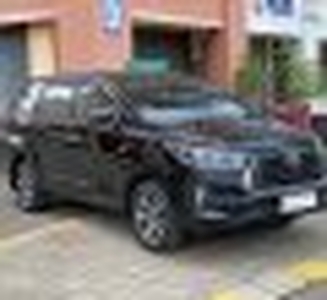 2020 Toyota Kijang Innova V Hitam -