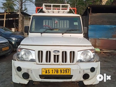Mahindra Bolero Pic Up 4x4, excellent condition , paper updated