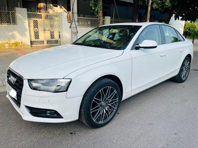 Audi A4 2.0 TDI Sline