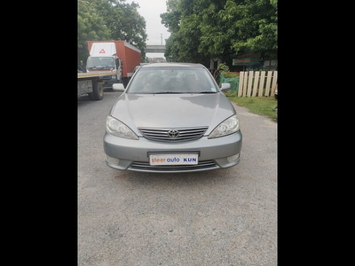 Used 2004 Toyota Camry [2002-2006] V4 MT for sale at Rs. 1,85,000 in Chennai