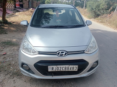 Used 2013 Hyundai Grand i10 [2013-2017] Sportz 1.1 CRDi [2013-2016] for sale at Rs. 3,60,000 in Alw