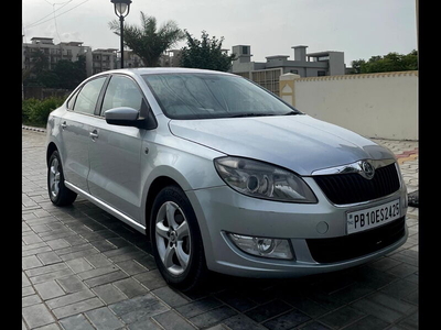 Used 2013 Skoda Rapid [2011-2014] Elegance 1.6 TDI CR MT for sale at Rs. 3,65,000 in Ludhian