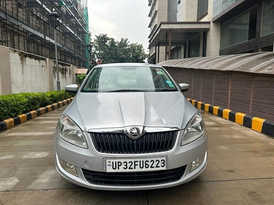 Used 2014 Skoda Rapid [2011-2014] Elegance 1.6 TDI CR MT for sale at Rs. 4,40,000 in Lucknow