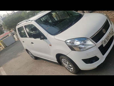 Used 2017 Maruti Suzuki Wagon R 1.0 [2014-2019] LXI for sale at Rs. 3,40,000 in Delhi