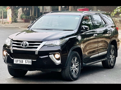 Used 2017 Toyota Fortuner [2016-2021] 2.8 4x2 AT [2016-2020] for sale at Rs. 24,49,000 in Delhi