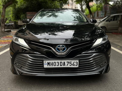 Used 2019 Toyota Camry Hybrid for sale at Rs. 31,50,000 in Delhi