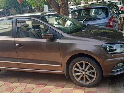 Used 2019 Volkswagen Ameo Highline Plus 1.0L (P) 16 Alloy for sale at Rs. 6,40,000 in Vado