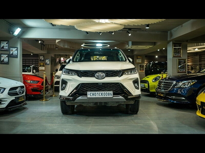 Used 2022 Toyota Fortuner Legender 4X2 AT 2.8 Legender for sale at Rs. 46,50,000 in Delhi
