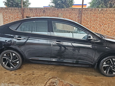 Hyundai Verna SX (O)1.5 MPi