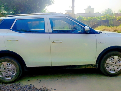 Mahindra XUV300 W4 1.5 Diesel [2020]