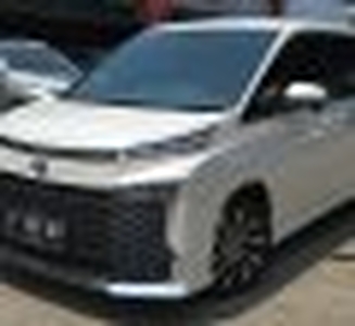 2022 Toyota Voxy 2.0 A/T Putih -