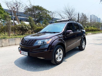 Mahindra XUV500 W8