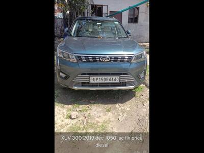 Mahindra XUV300 1.5 W8 AMT