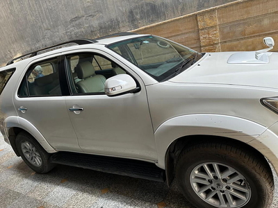 Used 2014 Toyota Fortuner [2012-2016] 3.0 4x2 AT for sale at Rs. 13,90,000 in Delhi