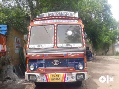 12 wheel lorry for sale