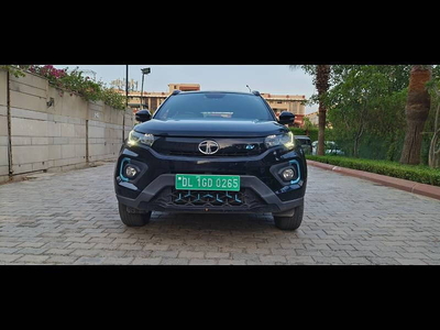 Tata Nexon EV XZ Plus LUX Dark Edition