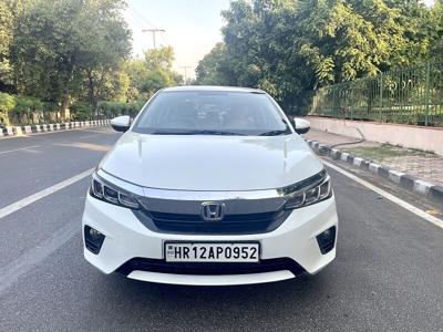Used 2022 Honda City 4th Generation V Petrol for sale at Rs. 11,75,000 in Delhi