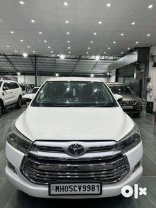 Toyota Innova Crysta 2.4 V 8 STR, 2016, Diesel
