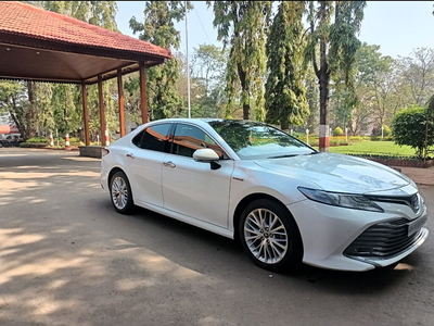 Used 2019 Toyota Camry [2019-2022] Hybrid [2019-2020] for sale at Rs. 35,50,000 in Kolhapu
