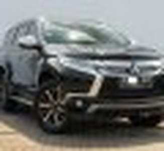 2019 Mitsubishi Pajero Sport Dakar 4x2 Ultimate Hitam -