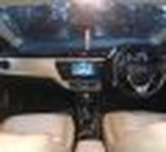 2019 Toyota Corolla Altis V AT Hitam -