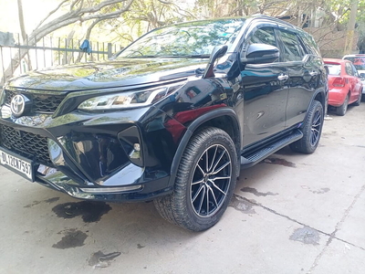 Used 2018 Toyota Fortuner [2016-2021] 2.8 4x4 AT [2016-2020] for sale at Rs. 23,50,000 in Delhi
