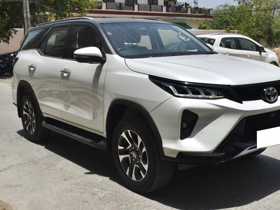 Toyota Fortuner Legender 4x2 AT BSVI