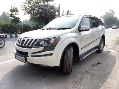 Used 2013 Mahindra XUV500 [2011-2015] W8 2013 for sale at Rs. 5,75,000 in Vado