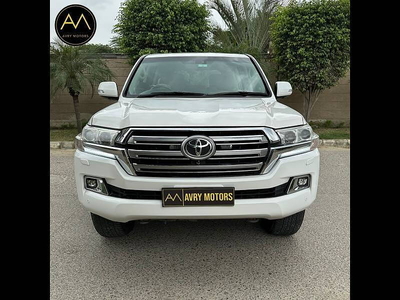 Used 2014 Toyota Land Cruiser [2011-2015] LC 200 VX for sale at Rs. 67,00,000 in Delhi