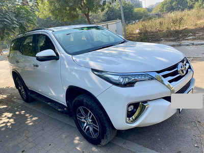 Used 2018 Toyota Fortuner [2016-2021] 2.8 4x2 MT [2016-2020] for sale at Rs. 25,90,000 in Gurgaon