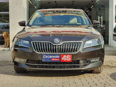 Used 2019 Skoda Superb [2014-2016] Style TSI MT for sale at Rs. 17,25,000 in Faridab