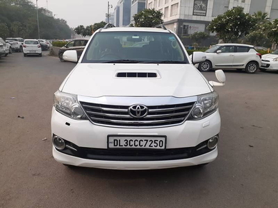 Used 2015 Toyota Fortuner [2012-2016] 3.0 4x2 AT for sale at Rs. 13,75,000 in Delhi