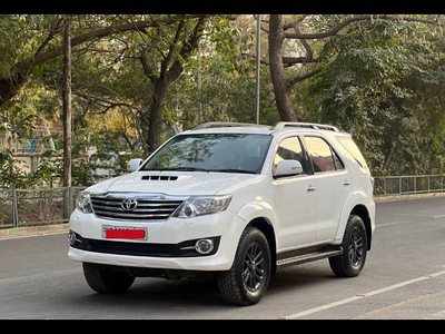 Used 2015 Toyota Fortuner [2012-2016] 3.0 4x2 AT for sale at Rs. 15,50,000 in Delhi