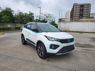 Used 2023 Tata Nexon EV Max XZ Plus Lux 7.2 KW Fast Charger [2022-2023] for sale at Rs. 19,50,000 in Ahmedab