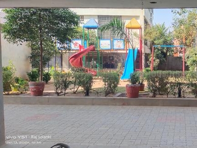 2 BHK Flat for rent in Motera, Ahmedabad - 1260 Sqft