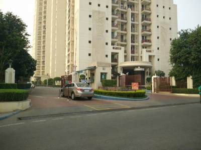 3500 sq ft 4 BHK 4T NorthEast facing Completed property Apartment for sale at Rs 7.50 crore in DLF The Summit in Sector 54, Gurgaon