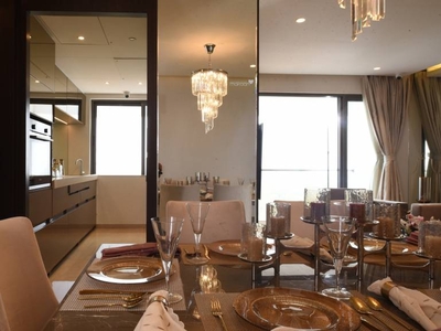 659 sq ft 2 BHK Apartment for sale at Rs 1.78 crore in Sunteck Signia Waterfront in Airoli, Mumbai