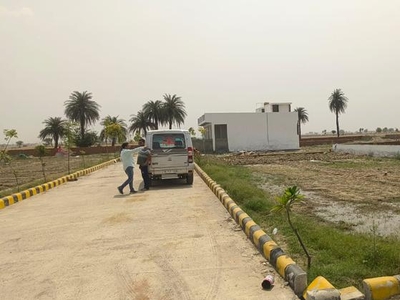 232 Sq.Mt. Plot in Greater Noida West Greater Noida