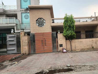 3 Bedroom 250 Sq.Yd. Independent House in Sector 9 Faridabad
