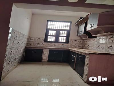 2 bhi flat available for sale in shalimar garden