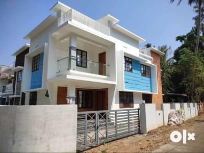 Mannuthy 1750 Sqft,5.200cent,4bhk New villa ,Thrissur