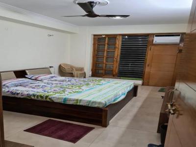 3000 sq ft 2 BHK 2T BuilderFloor for rent in Project at Sector 41, Gurgaon by Agent Makancomparecom