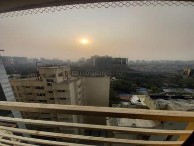 2 BHK Flat for rent in Khar West, Mumbai - 780 Sqft