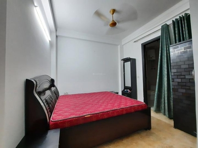 3 BHK Flat for rent in Chhattarpur, New Delhi - 1400 Sqft