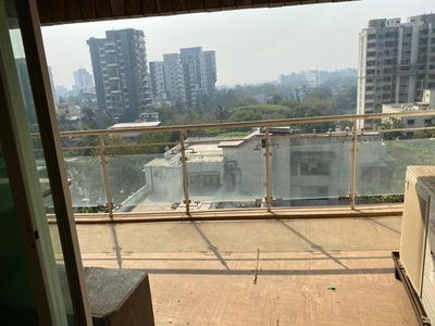 3 BHK Flat for rent in Khar West, Mumbai - 1400 Sqft