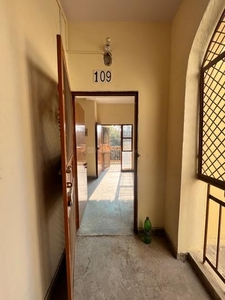 2 BHK Flat for rent in Sector 23 Rohini , New Delhi - 968 Sqft