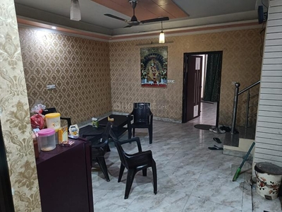 4 BHK Flat for rent in Sector 7 Dwarka, New Delhi - 1050 Sqft